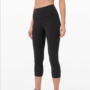 Lululemon pace rival HR crop 22”